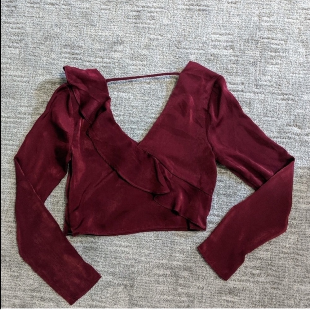 JOA Ruffle Crop Blouse - Picture 4 of 8
